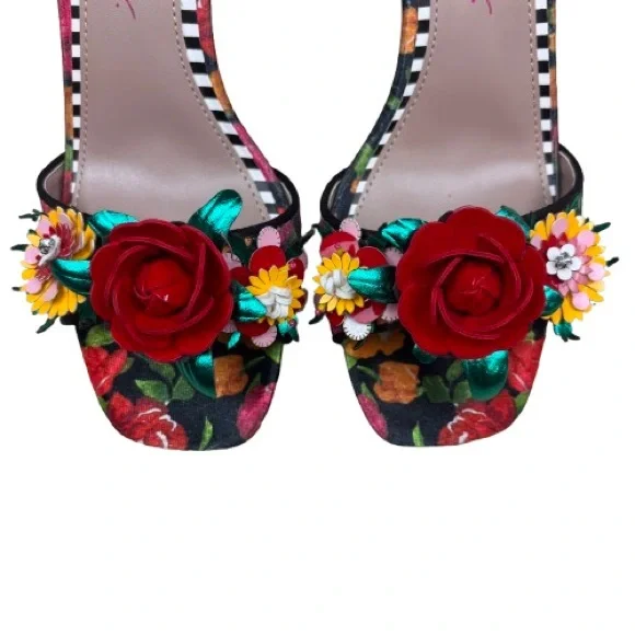 Betsey Johnson Karra Floral 3.5” Heel Sandals Red Rose Sz 7.5 - Picture 8 of 16